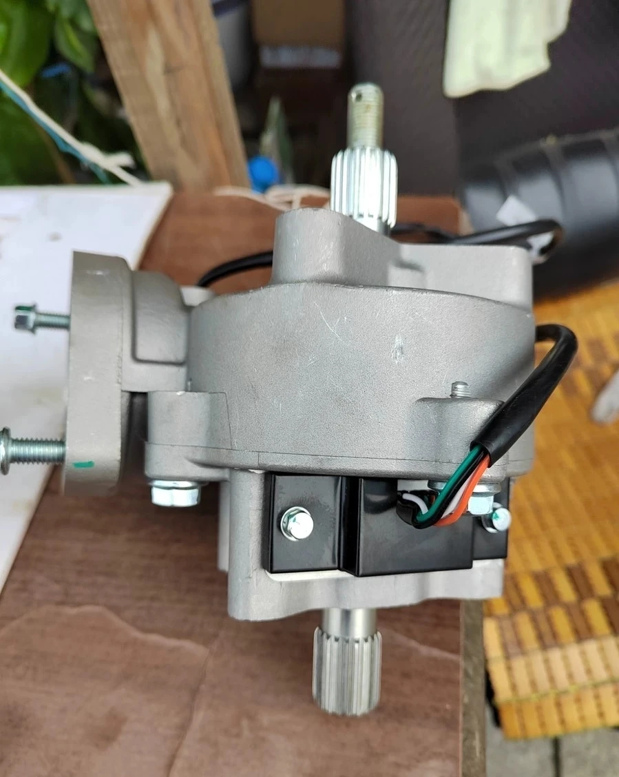 

CFmotor X8 power steering gear box, only gear box