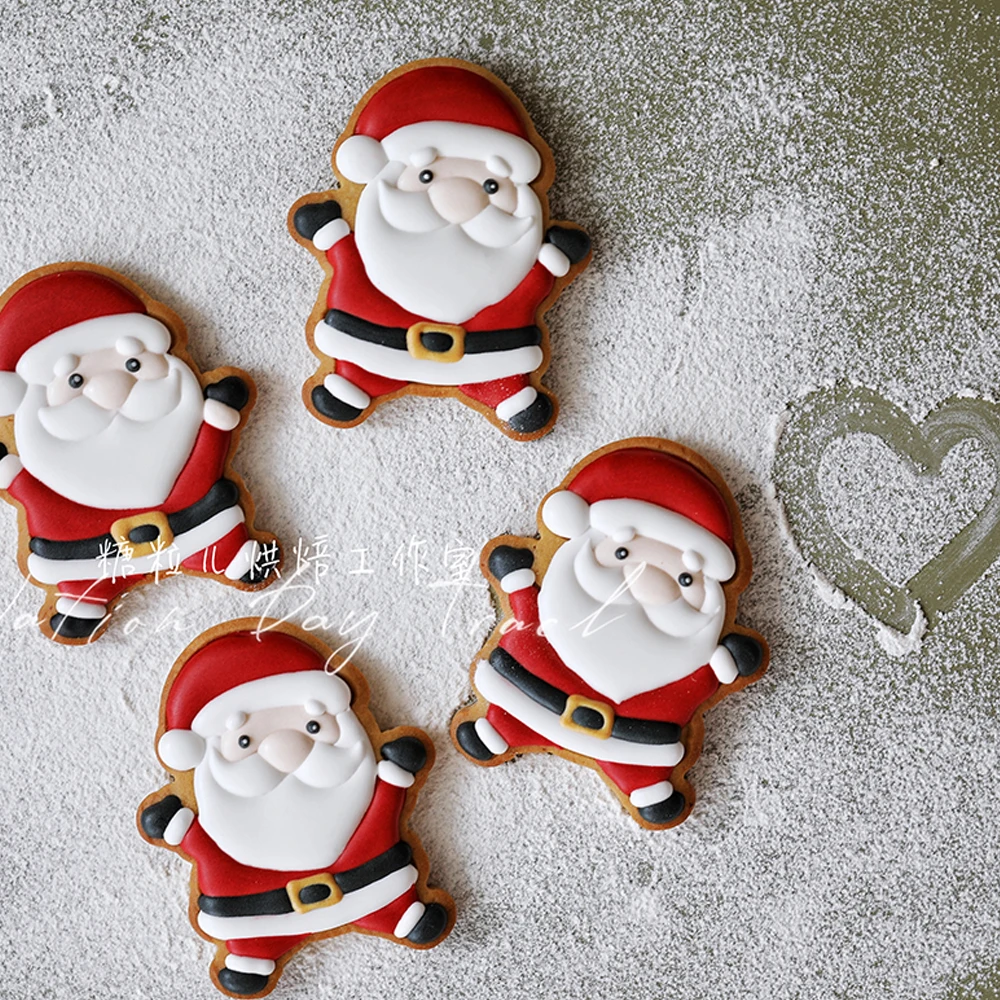 1Pc Christmas Cookie Mold 3D Cute Plastic Santa Claus Tree Snowman Gift Letter Train Shape DIY Pastry Embossing Baking Mold