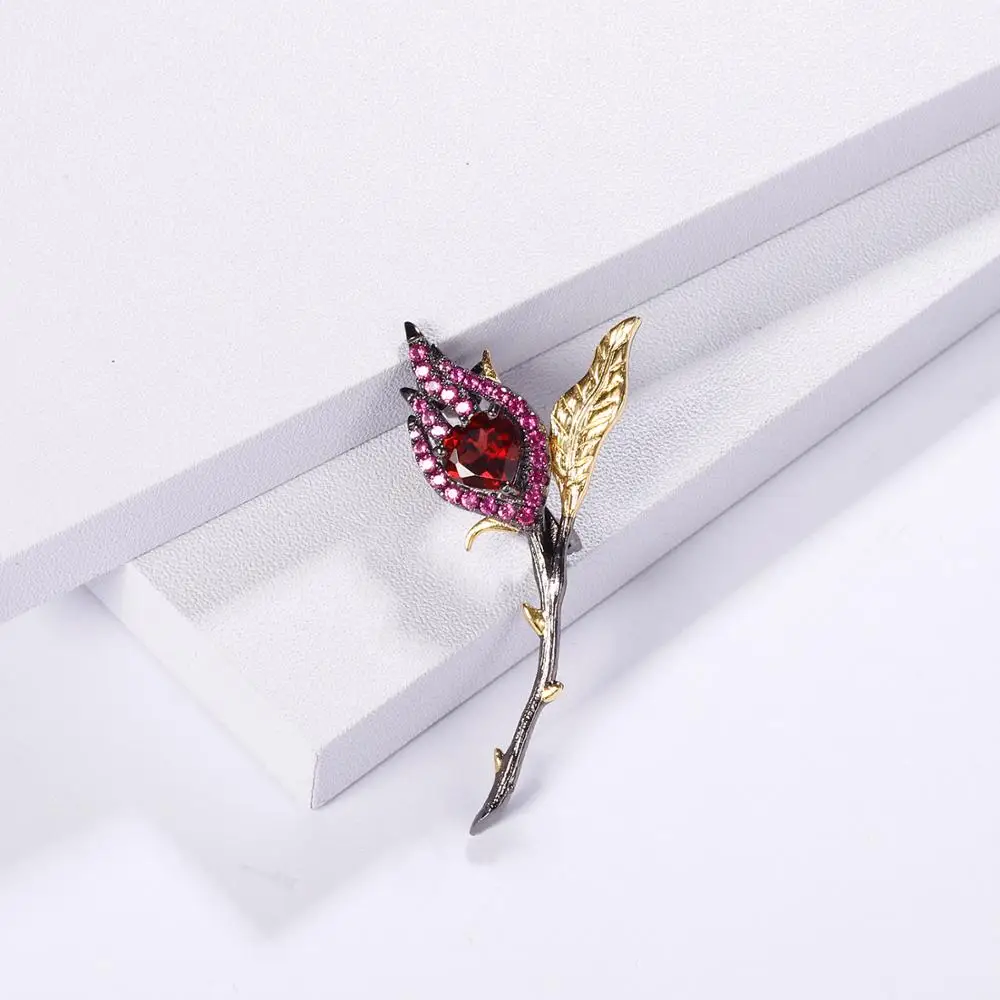 GEM\'S BALLET Natural Garnet Gemstone Brooches For Women Jewelry Black &18k Gold Over 925 Silver Handmade Heart Burnt in Love