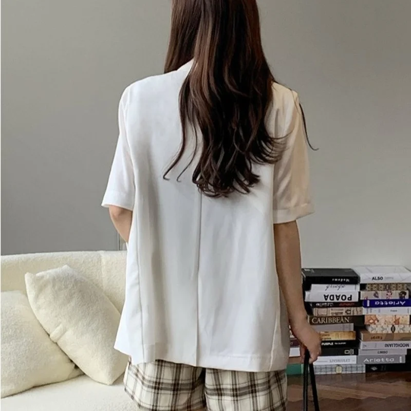 

Women Summer Solid Color Korean Casual Blazers Loose Fit Single Breasted Straight Jacket High Street Short Sleeve Suit Coat