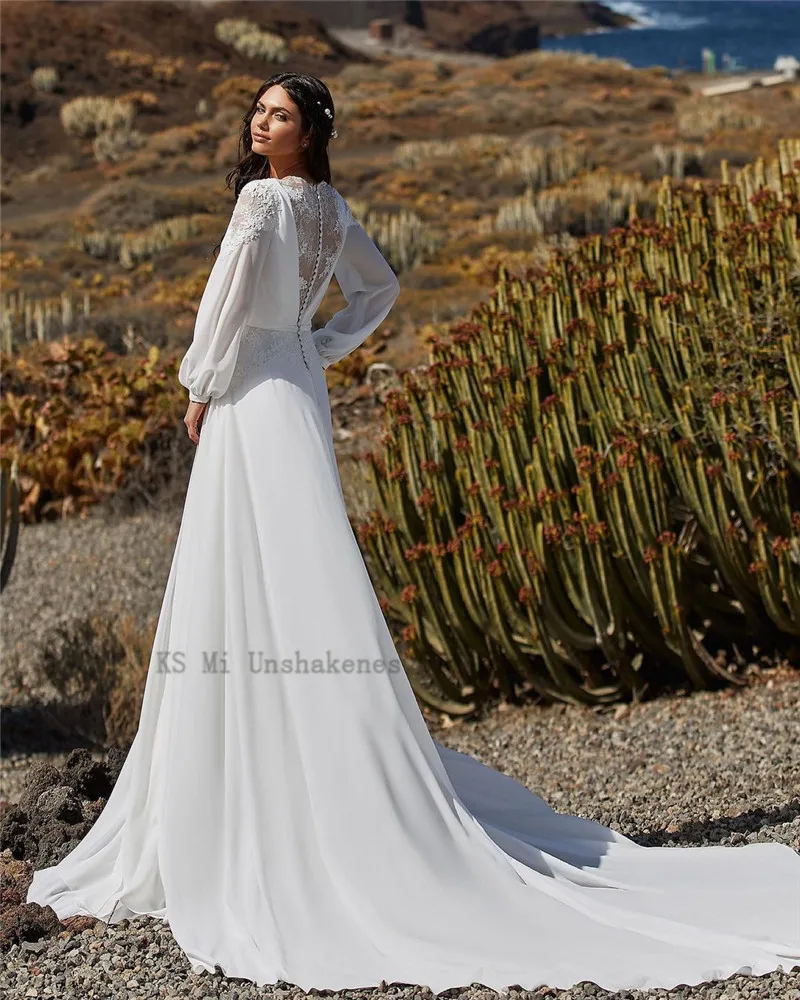 China Ivory Cheap Beach Wedding Dresses Lace Chiffon A Line Bride Dress 2021 V Neck Boho Wedding Gowns Long Sleeve