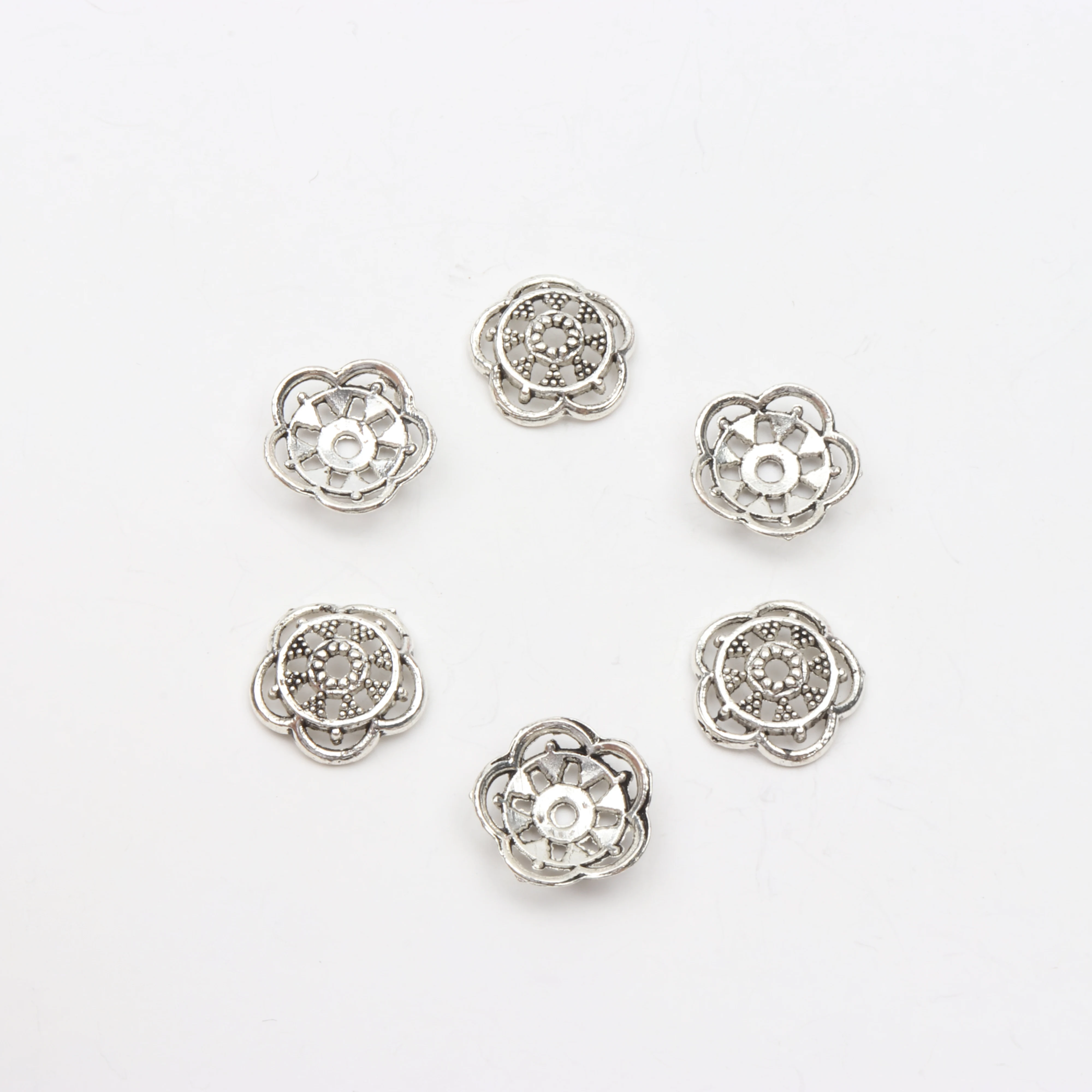 50pcs Antique Silver Round Hollow Petals Coherer Spacer Flower Alloy Bead Caps For DIY Earring Bracelet Chains Jewelry Making