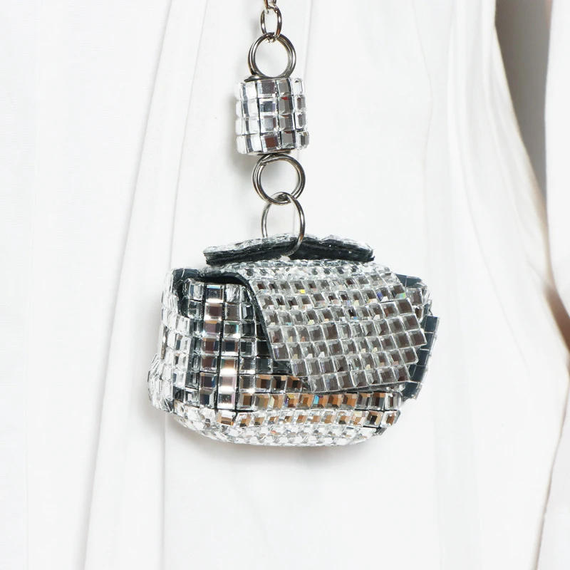 DAEYOTEN Luxury Sequins Waist Bags 2021 New Rhinestone Chest Bag Womens Fanny Pack Party Coin Purse Hot Sale Ins Belt Bag ZM1162