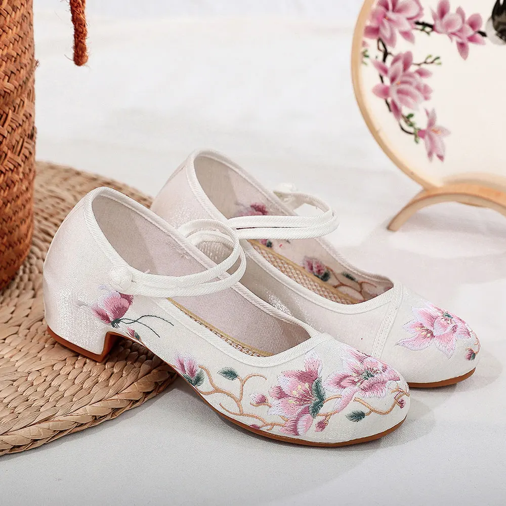 Veowalk Women Comfortable Block Low Heel Shoes Soft Cotton Fabric Embroidered Retro Elegant Ladies Chinese Dress Shoes