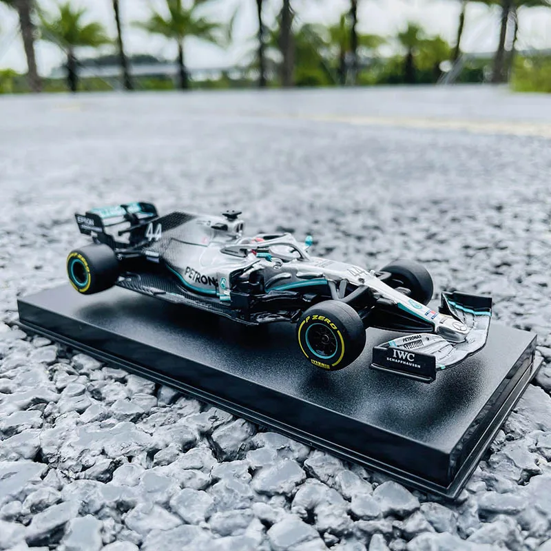 Bburago 1:43 Hardcover 2020 Mercedes Benz W10 NO.44 Lewis Hamilton F1 racing model car model alloy car toy male collection gift