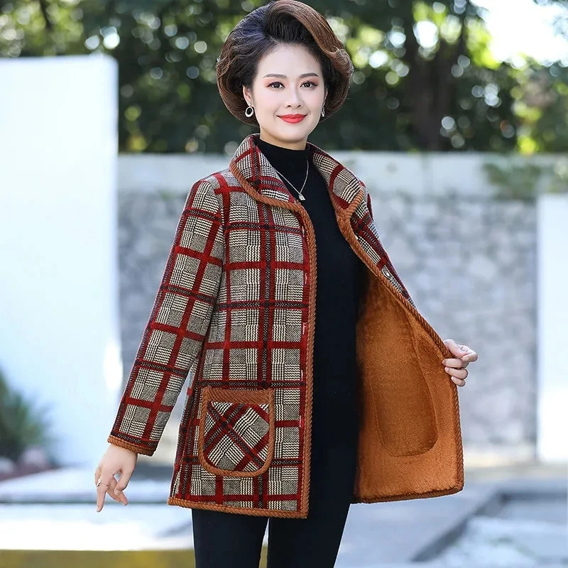 Winter Coat 2022 Middle-aged Mother New Cotton padded Jacket Long Hooded Parka Size6XL Female Windproof Loose Warm Outwear Women