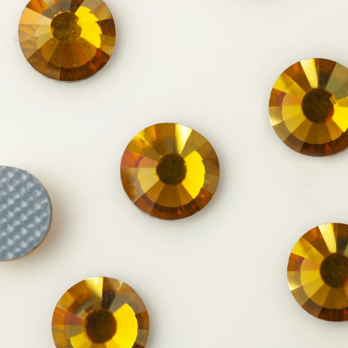 YANRUO 2058HF SS16 SS20 Aufbügelbare Strasssteine Hot-Fix Strass Super Qualität Farbe AB Steine Glas Wärmeübertragung für Kleidung – Detail 5
