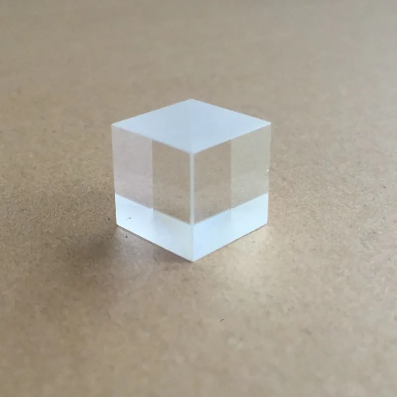 25*25*25mm Optical Glass Beam Splitting Prism, Semi-reflective and Semi-transparent Cube, Split Ratio 5: 5