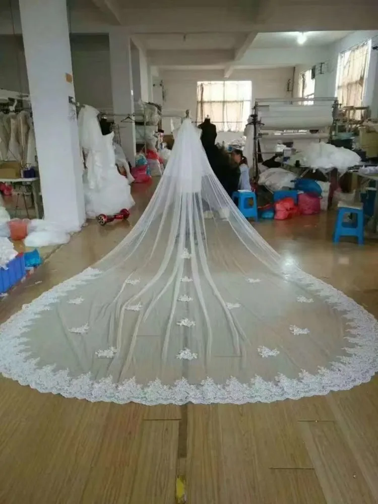 

White IVORY 5M 4M 3M Two Layer Wedding Veil With Comb Lace Edge Bridal Veils Ivory Cathedral velos Wedding Accessories