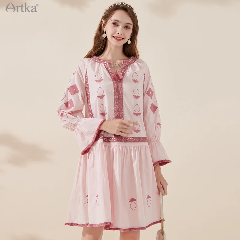 

ARTKA 2022 Spring New Women Dress 100% Cotton Vintage Embroidery Loose Dress Indie Folk V-Neck Lace Up Tassel Dresses LA20805C