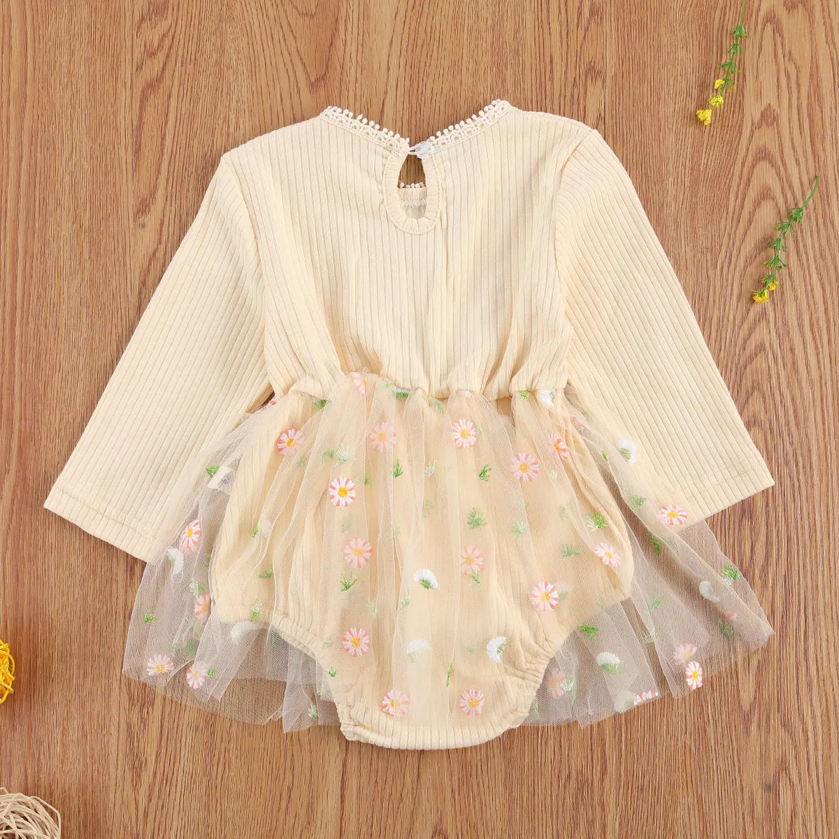 Newborn Infant New Baby Girl Romper Floral Lace Embroidery Romper Dress Outfit Long Sleeve Sweet Triangle-Bottom Jumpsuit