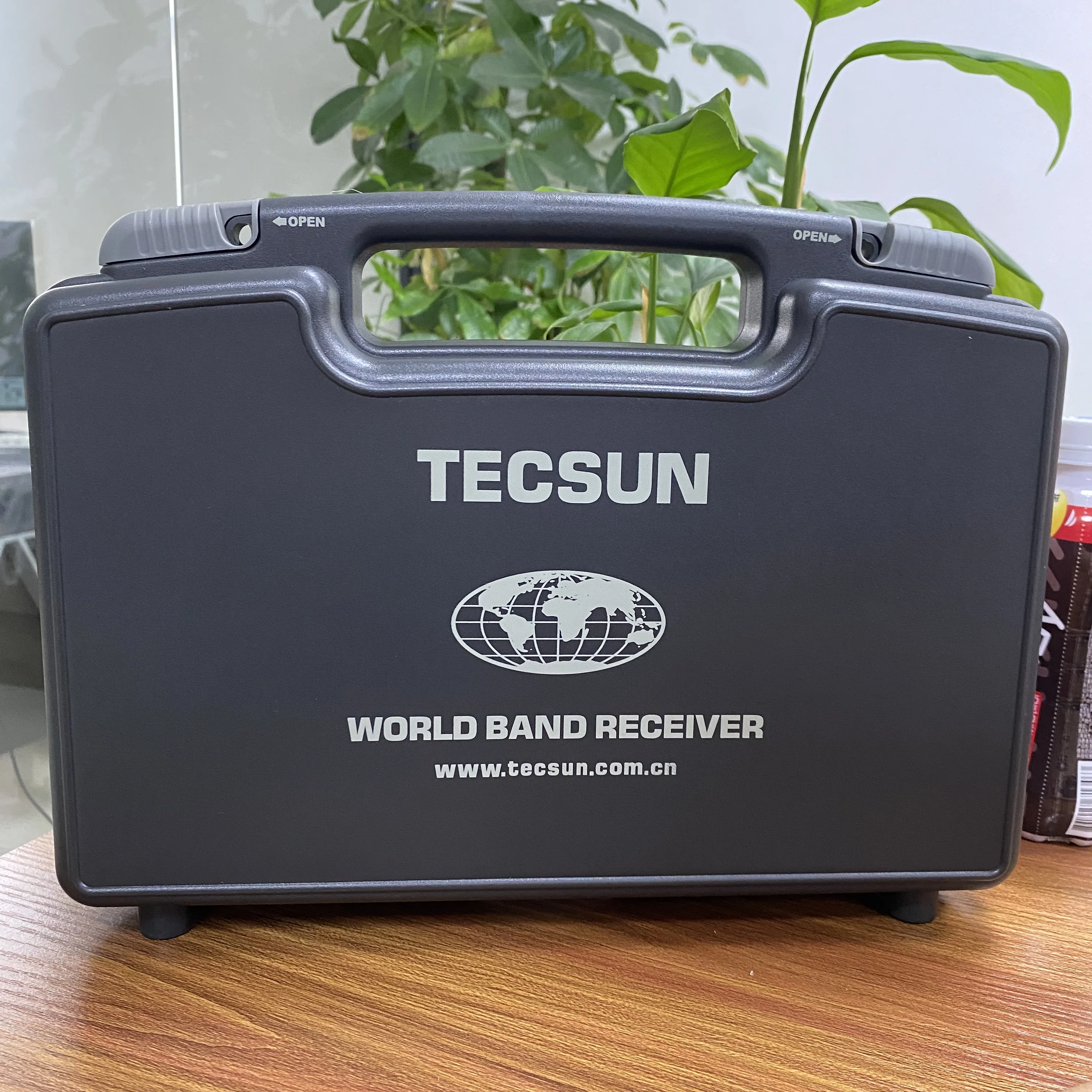 Tecsun PL990 Digital Worldband AM/FM Shortwave Longwave Radio with Single Side Band Reception & MP3 Player