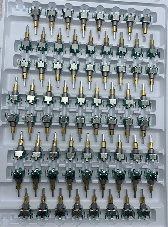 100% جديد الأصلي 1 قطعة EC11EBB24C03 المزدوج محور التشفير مع التبديل 30 تحديد المواقع عدد 15 نبض نقطة مقبض 25 مللي متر