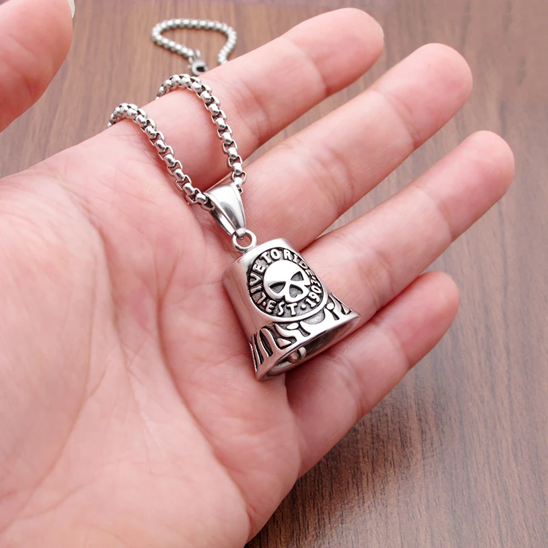 Top Live To Ride Skull Tinkle Bell Pendant Stainless Steel Motorcycle Biker New Arrival Jingle Bell Pendants