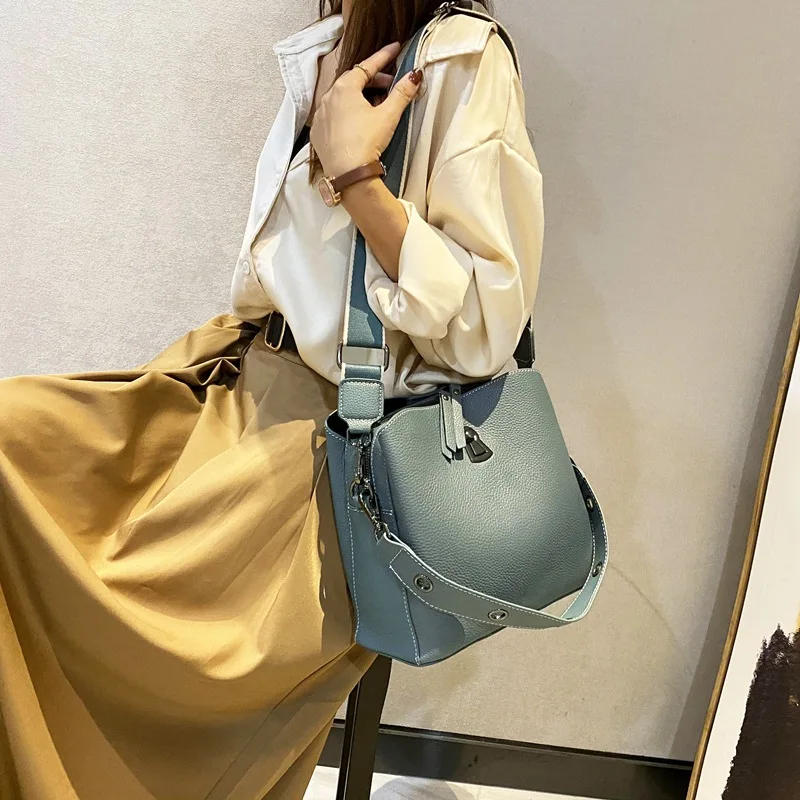 Fashion Brand Design Genuine Leather Women\'s Bucket Bag Totes First Layer Cowhide Messenger Shoulder Bag Leather Crossbody Bags