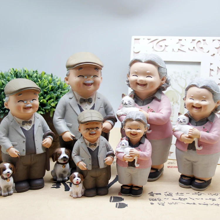 2019 Lovely Figures Chair Book Grandma Grandpa Old Couple Mini Fairy Garden Ornament Doll Couple Gift Figurines MiniatureZL257