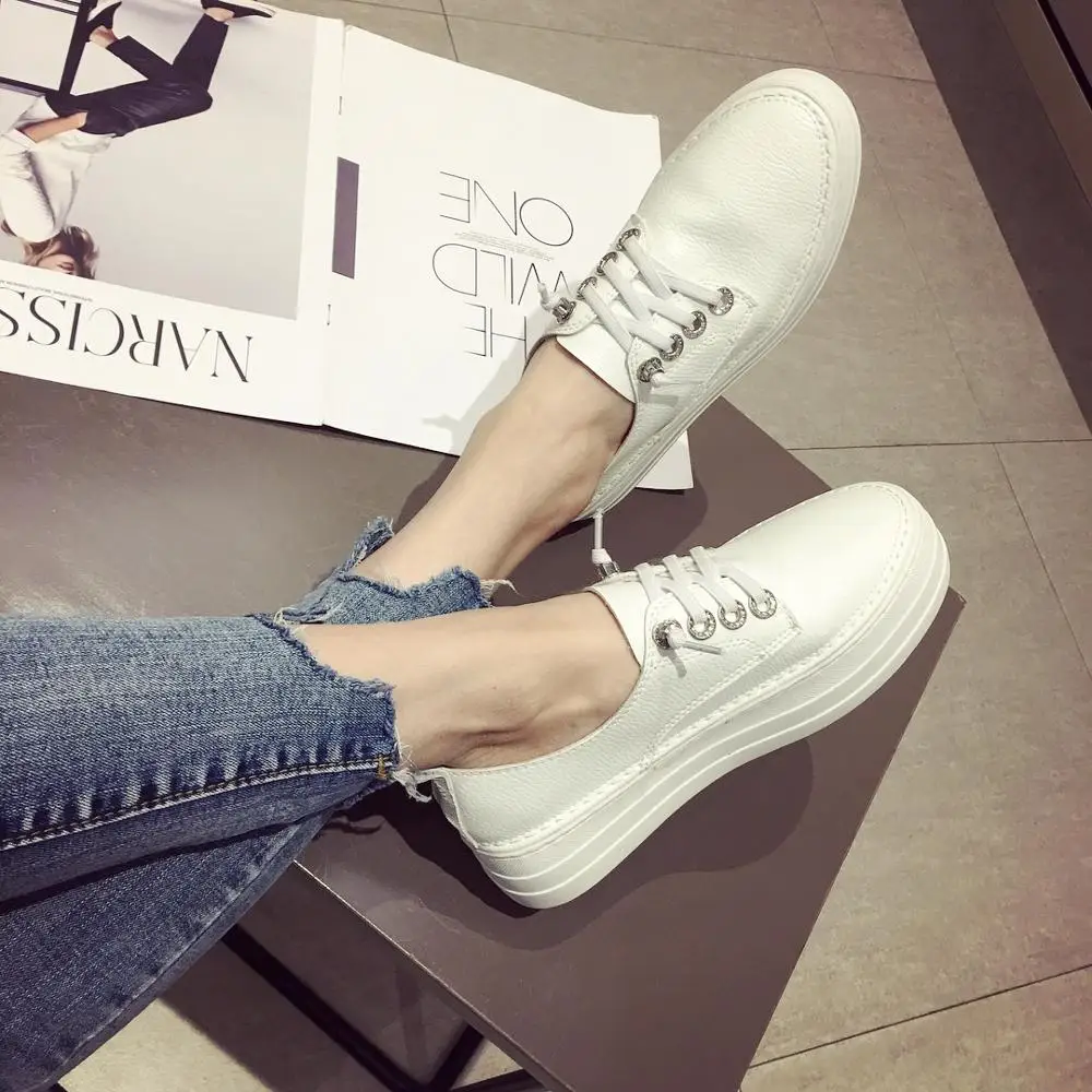 2023 Summer Ladies Brogue Sneakers Flats Lady White Lace Up  Platform Shoes Casual Office Women Fall Espadrilles Quality shoes