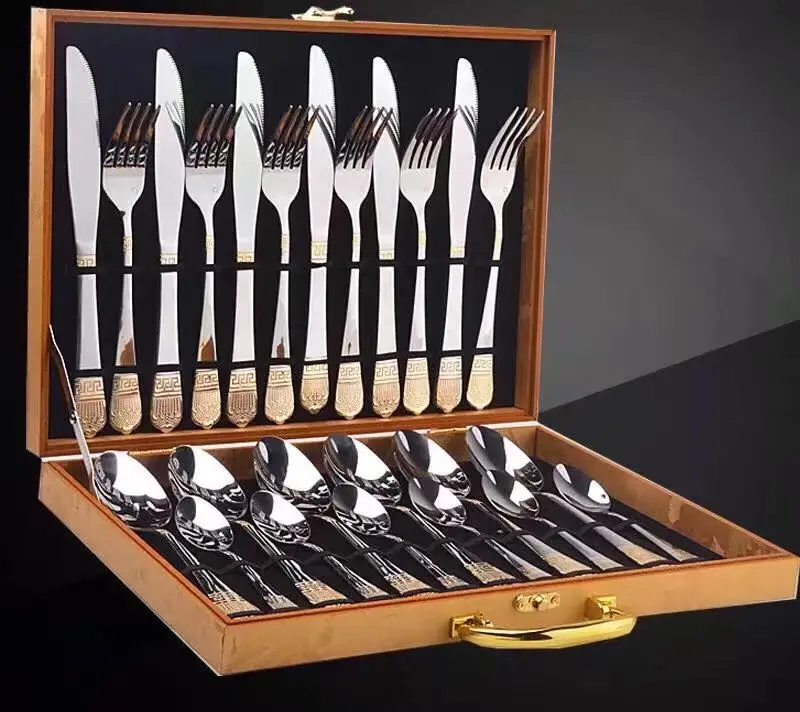 24-piece set of Crown Western tableware gold-plated stainless steel cutlery set