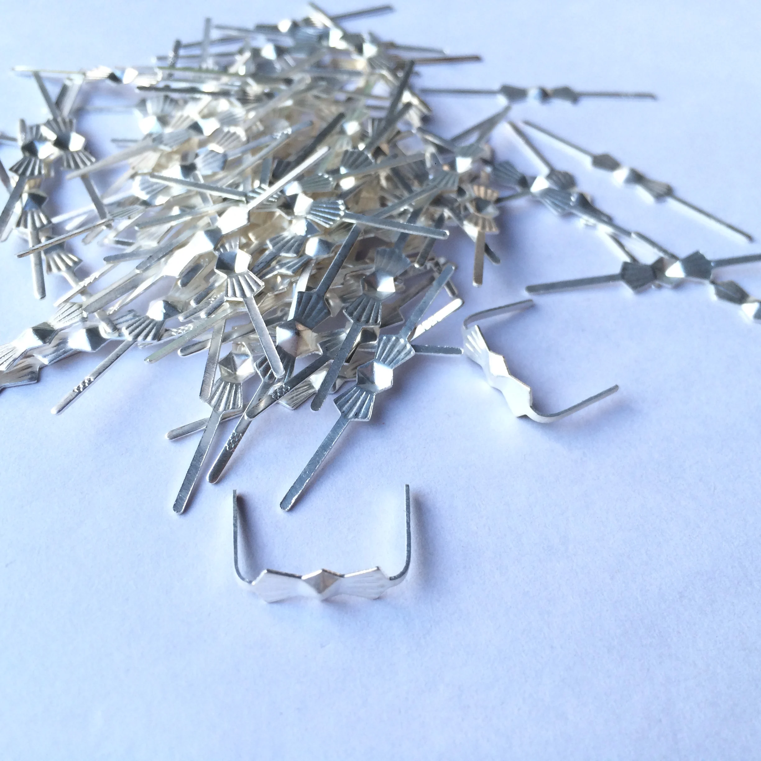 Hot Selling 50pcs L33mm Silver Butterfly Buckle Copper Tie Clips Chandelier Parts Hooks Glass Octagon Bead Connectors Metal Pins