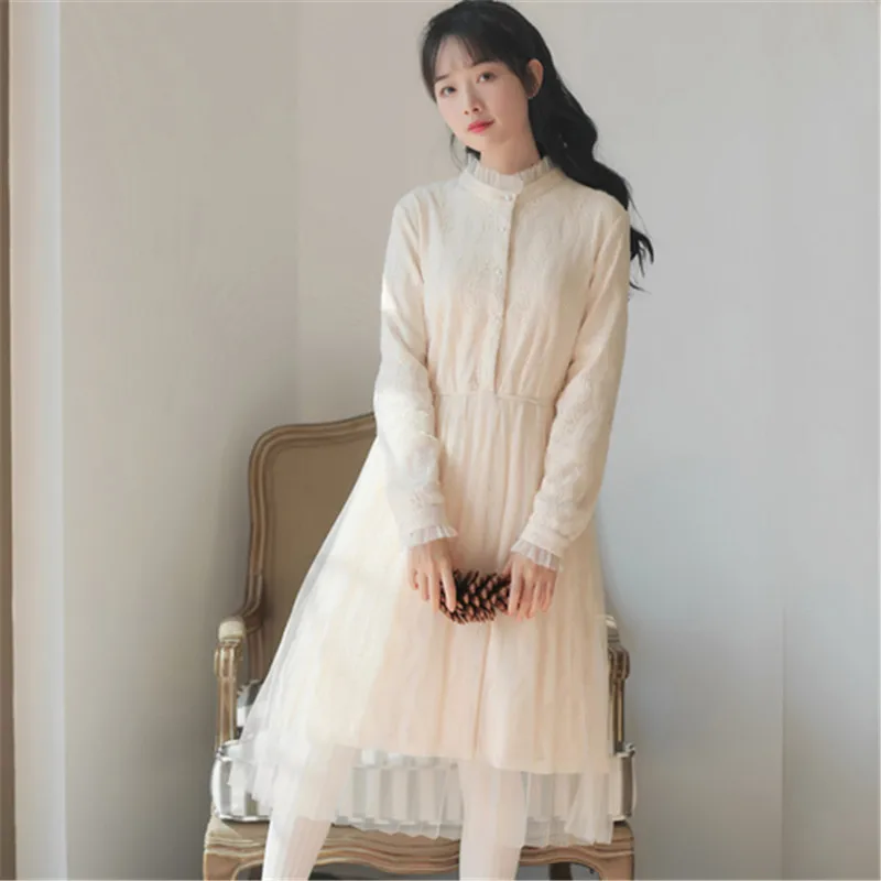 Lace Dress 2020 spring new fashion temperament O-neck long sleeve wild stitching solid color dress women