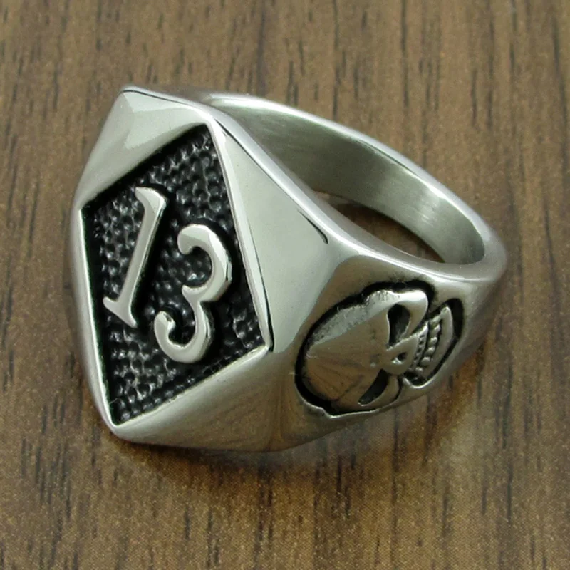 Punk Silver Color Black 316L Acero inoxidable Rock número 13 anillo de calavera para hombre, joyería