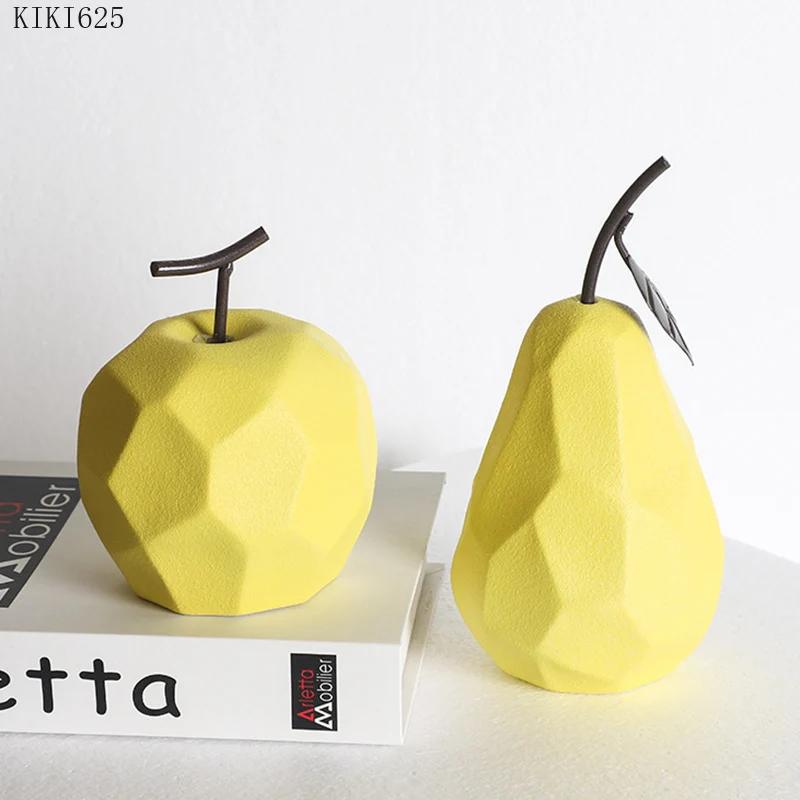 Creative Ceramic Apple Pear Sculpture Crafts Home Fruit Diamond Cut Surface Decoration Living Room Bookcase Art Decoration Gift