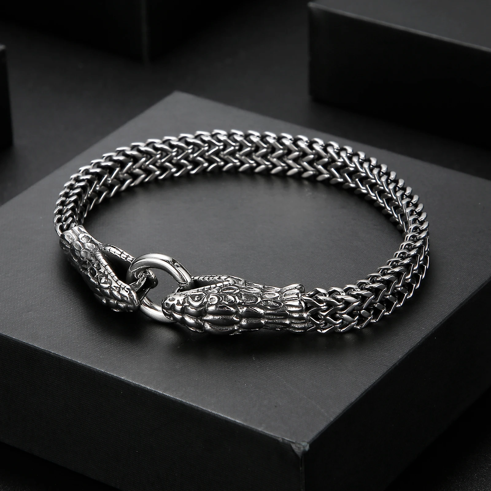 Punk Goth Snake Bracelets for Men Exaggerated Vintage Silver Color Charm Bangle Hip Hop Party Jewelry Mujer Bijoux Gifts