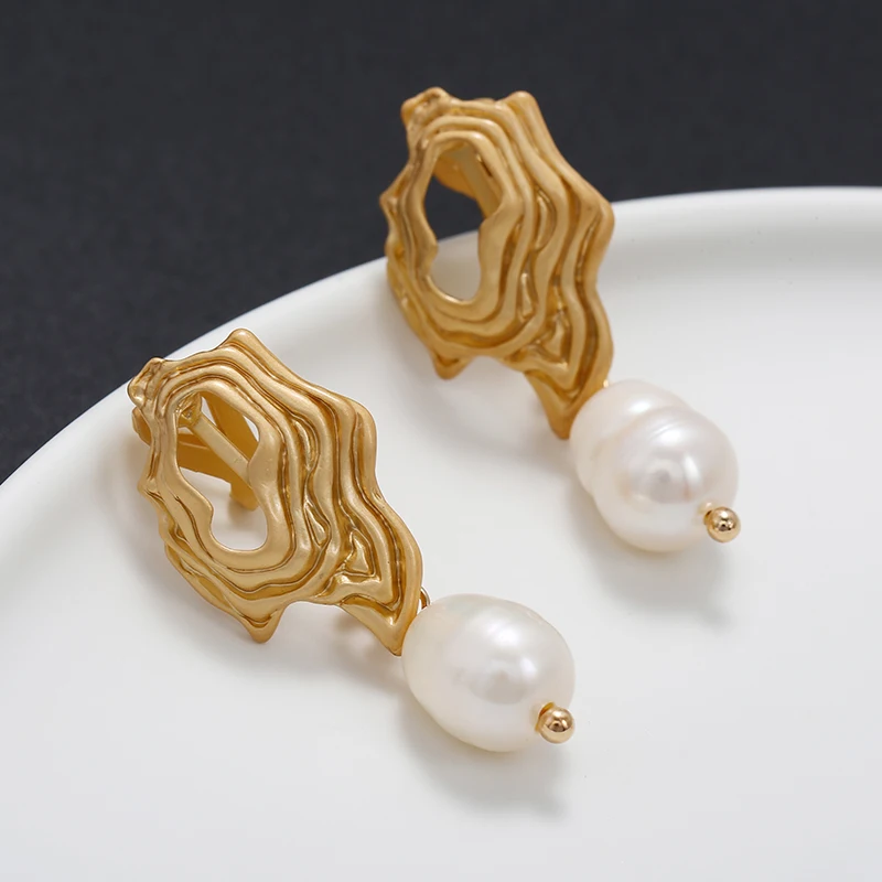 Natural Irregular Freshwater Pearl No Pierced Clip on Earrings Matte Gold Statement Ear Clips for Women Wedding Party Jewelry