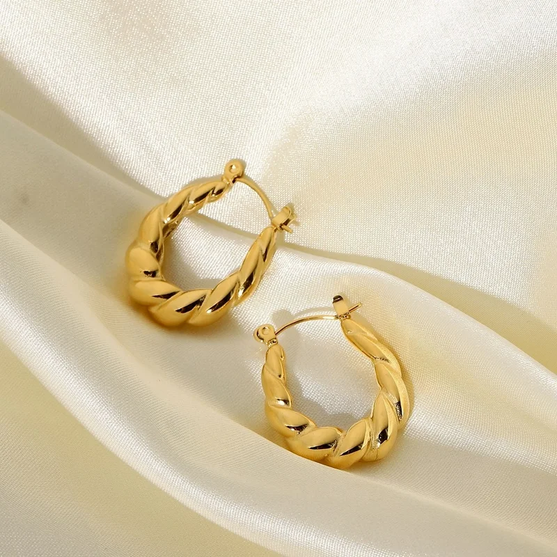 Earrings 2021 Trend Gold Tiny Twisted Hoop Earrings Minimalist Dainty Chic Huggie Earrings Hoops Gifts Brass Earrings for Woman