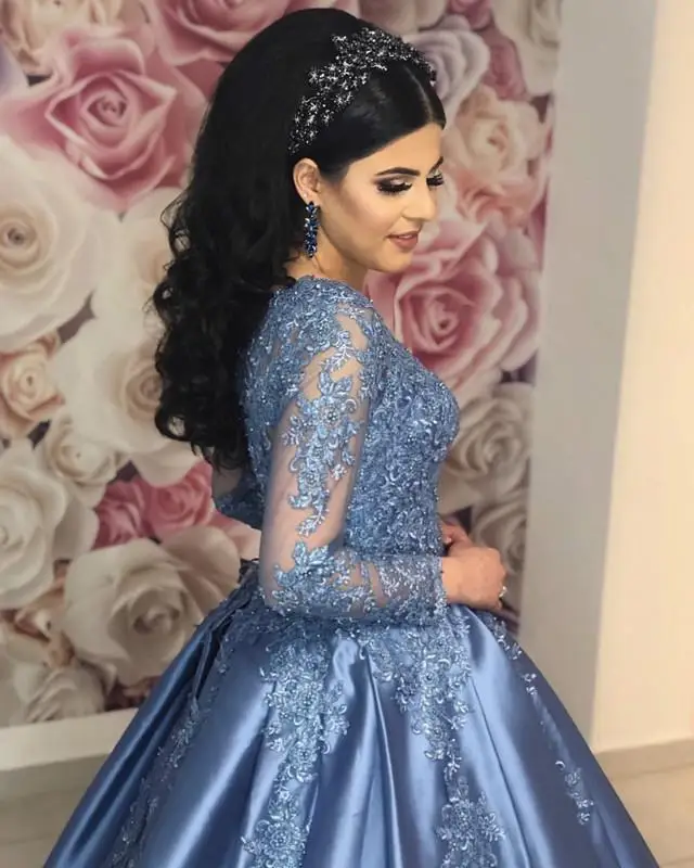 Vintage มุสลิม2019 Blue Lace ชุดเดรสแขนยาว Puffy Ball Gowns Saudi คำพรหม Gowns Lace Up Vestido formatura