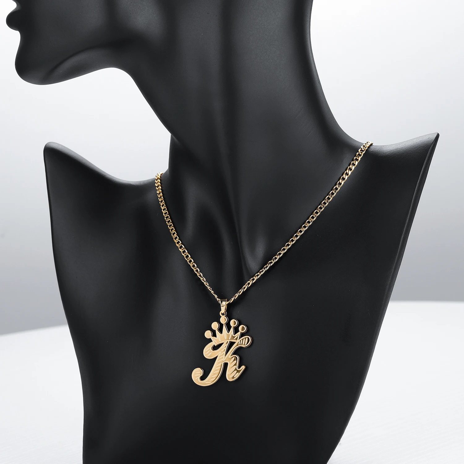 Custom Initial Letter Necklace With Crown Pattern Corrosion For Women Necklaces Gold Stainless steel Pendant Best Jewelry 2022