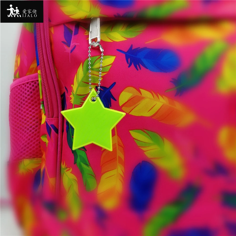 Colorful Star Reflective Keychain Bag Pendant Accessories Reflector Keyrings For Visible Safety Night Traffic Safety Reflector