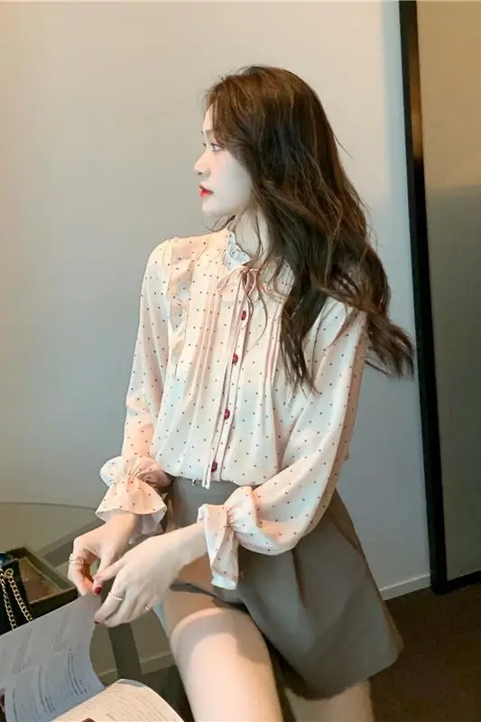 Top Femme 2021 Spring New Wave Dot Shirt camicia in Chiffon da donna di moda coreana Top Lace Stand colletto camicette con maniche a petalo