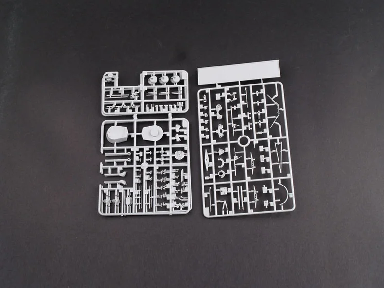 Trumpeter 05324 1/350 Scale HMS Queen Elizabethเรือรบทหารประกอบเรือพลาสติกของเล่นงานอดิเรกCrafชุดอาคารชุด