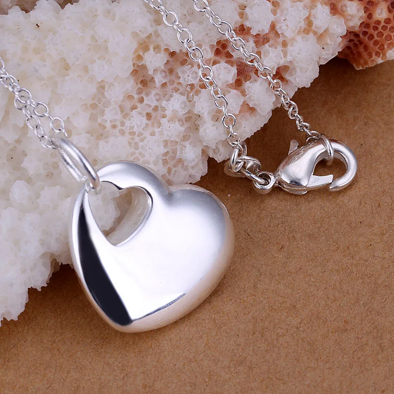 

Wholesale 925 Sterling Silver Pendant,Latest Trendy Classic Jewelry,Fashion Love Heart Silver Chain Pendants Necklaces for Women