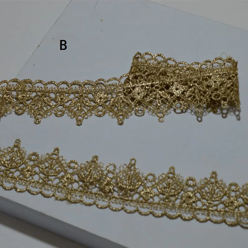 5YDS/LOT 3.5CM～4cm Wedding Dress Fluorescent Lace Applique Gold Thread Wavy-type Venice Lace Accessories Trim 2020606SOMELACE