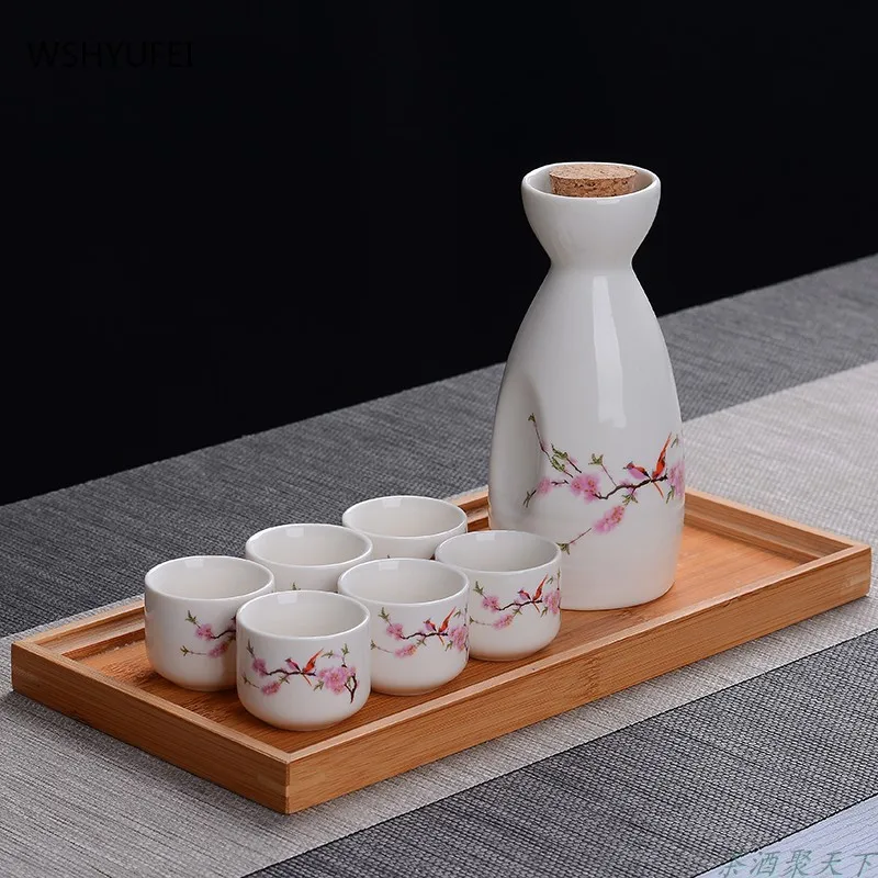 Japanese style smooth and delicate sakura ceramic wine glass household exquisite rice wine dispenser Japanese ancient style cup