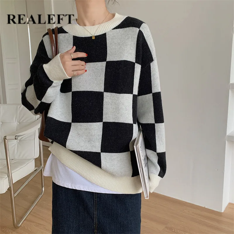 

REALEFT 2021 New Autumn Winter Women's Sweaters Vintage Plaid Loose Long Sleeve Round Neck Casual Women's Pullovers Tops Female