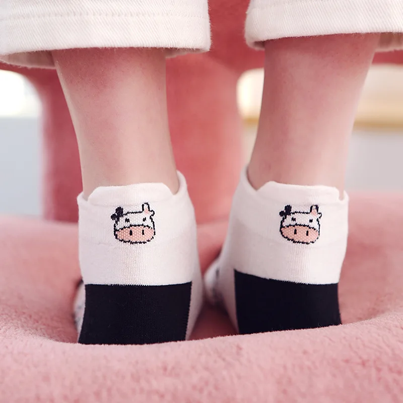 Chaussettes imprimées de vache pour femme, jolies, en coton, noir et blanc, motif dessin animé, été, Kawaii, collants féminins, vente en gros