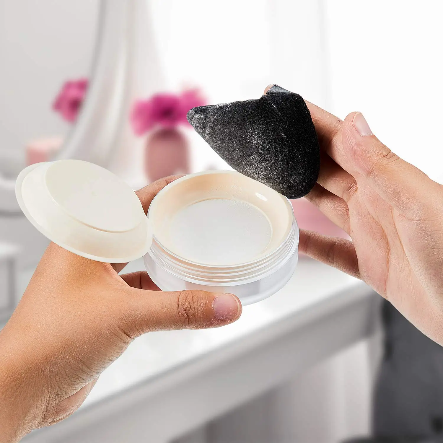 Makeup Puff  Triangle Black  White Cosmetic Puffs Mini Makeup Sponge Wet  Dry Foundation Concealer Makeup Tools