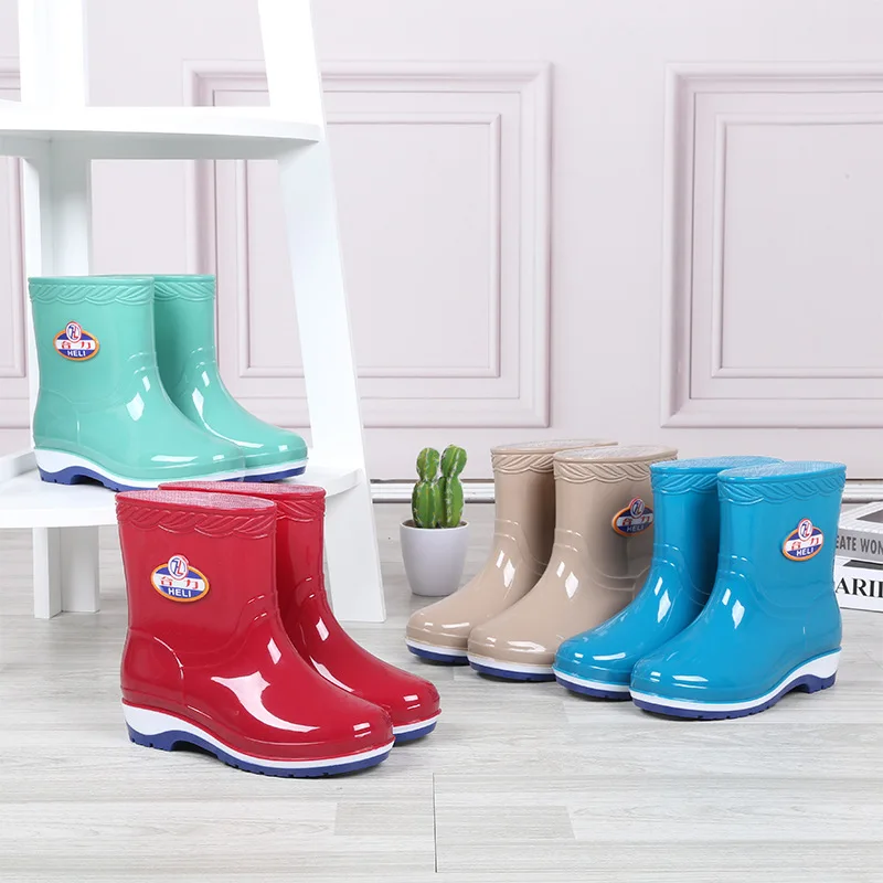 Botas de tubo medio para mujer, zapatos cómodos y estables, Botas de lluvia de punta redonda, botas de lluvia para primavera y otoño, moda 2021