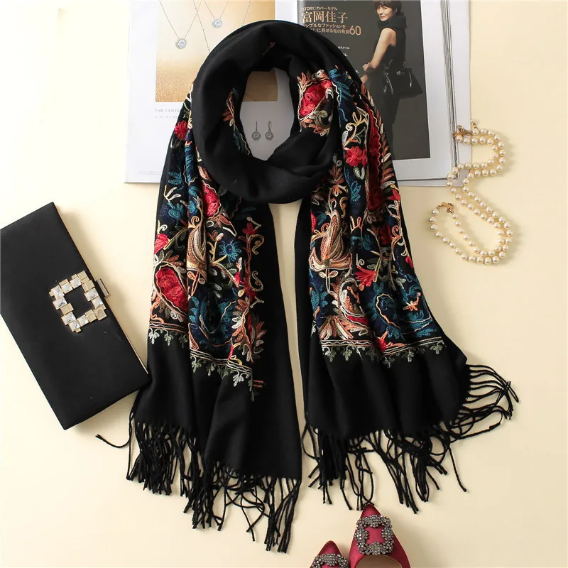 luxury brand women scarf high quality Embroider Flower winter cashmere scarves lady shawls wraps female pashmina echarpe