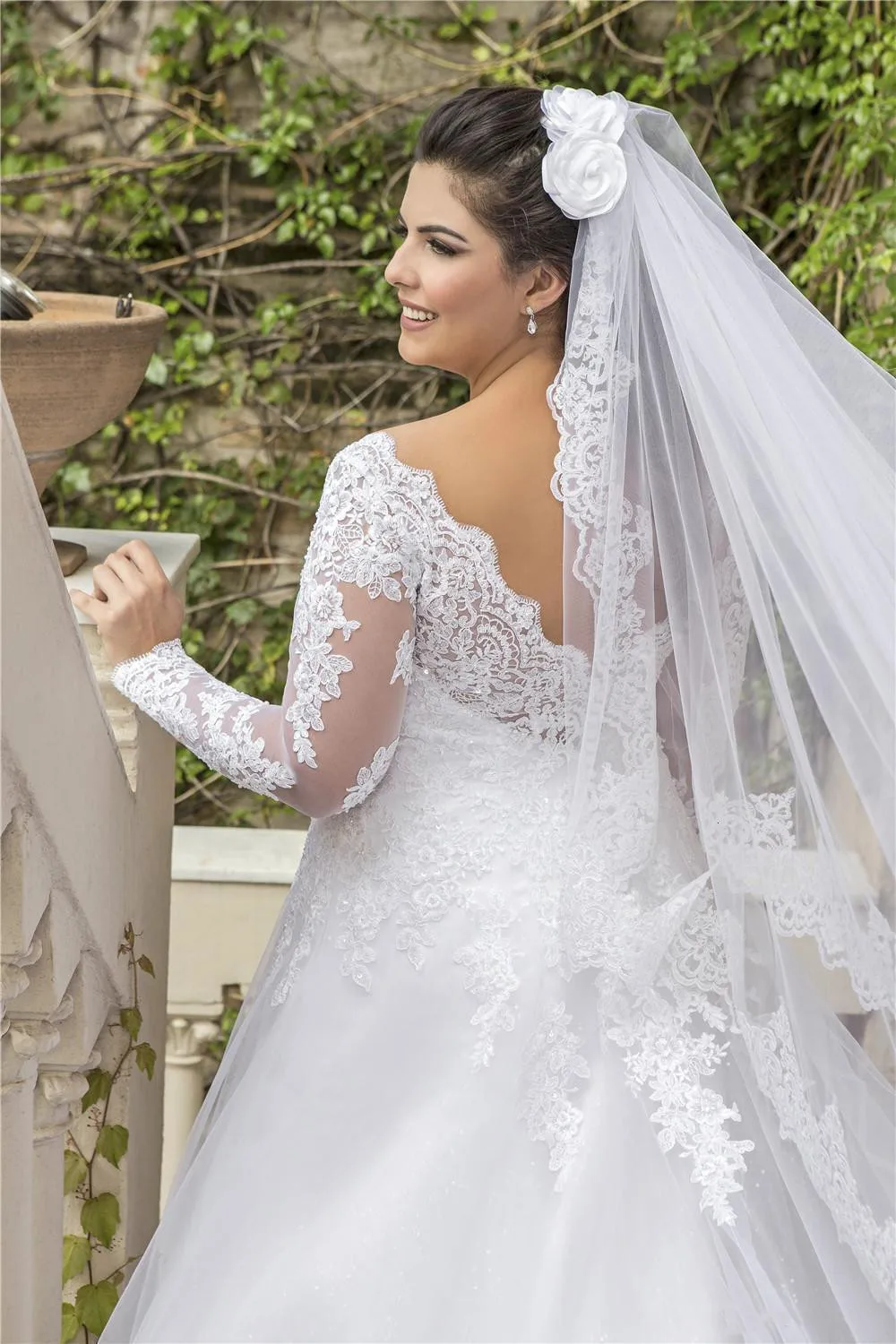 Laço vestidos de casamento tamanhos grandes decote em v mangas compridas vestidos de noiva sem costas ilusão corpete vestido de casamento personalizado