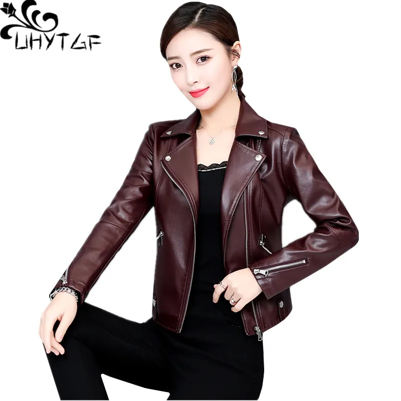 UHYTGF Kulit Domba Asli Jaket Kulit Musim Gugur Wanita Ritsleting V-neck Mantel Pendek Wanita Ramping 4XL Jaket Biker Ukuran Besar 823