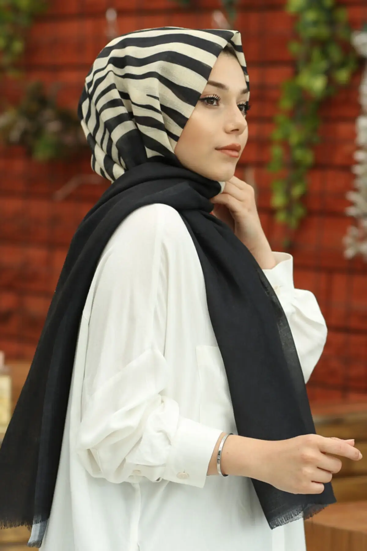 Digital Printed Cotton Shawl Ds-19-v1