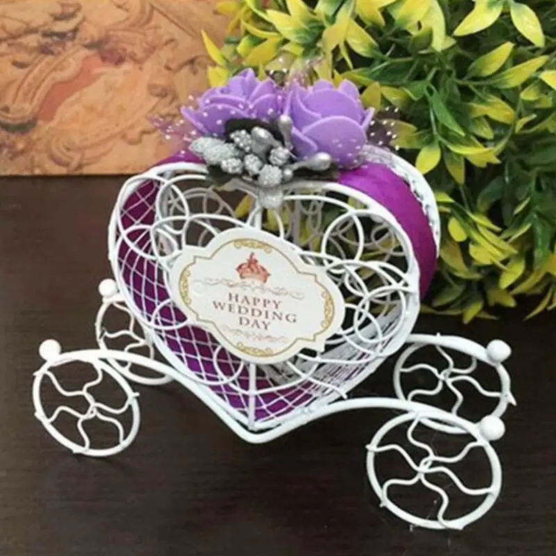 Creative Wedding Party Decoration Carriage Designed Metal Hollow Candy Chocolate Gift Package Box LX7977