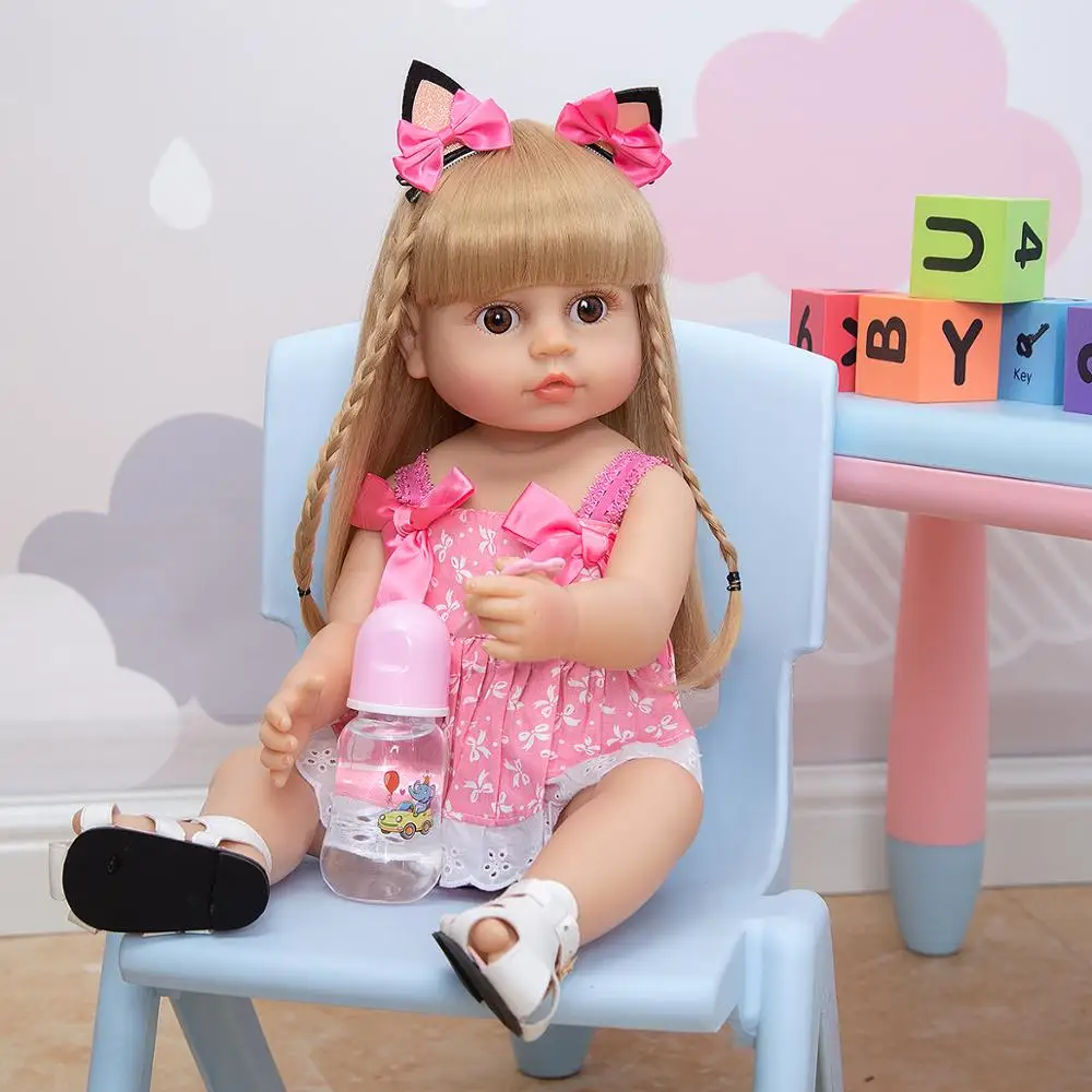 Keiumi 55Cm Mooie Reborn Boneca Siliconen Volledige Silicone Baby Meisje Vinyl Pop Realistische Kinderen Dag Geschenken Bed Tijd playmate