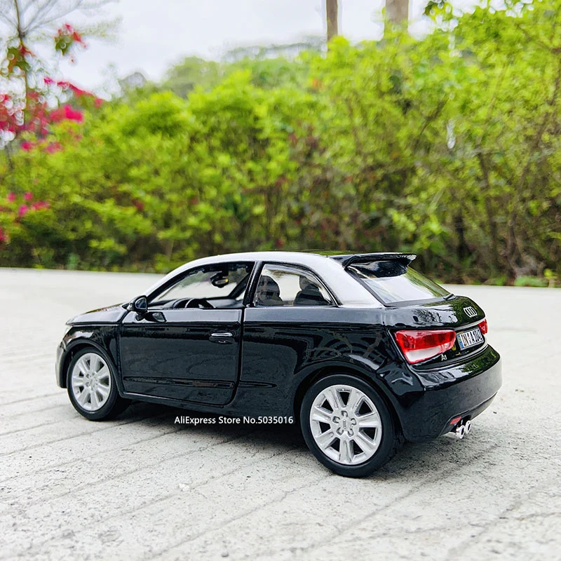 Bburago 1:24 Audi A1 schwarz druckguss simulation legierung auto modell handwerk dekoration sammlung spielzeug werkzeuge geschenk