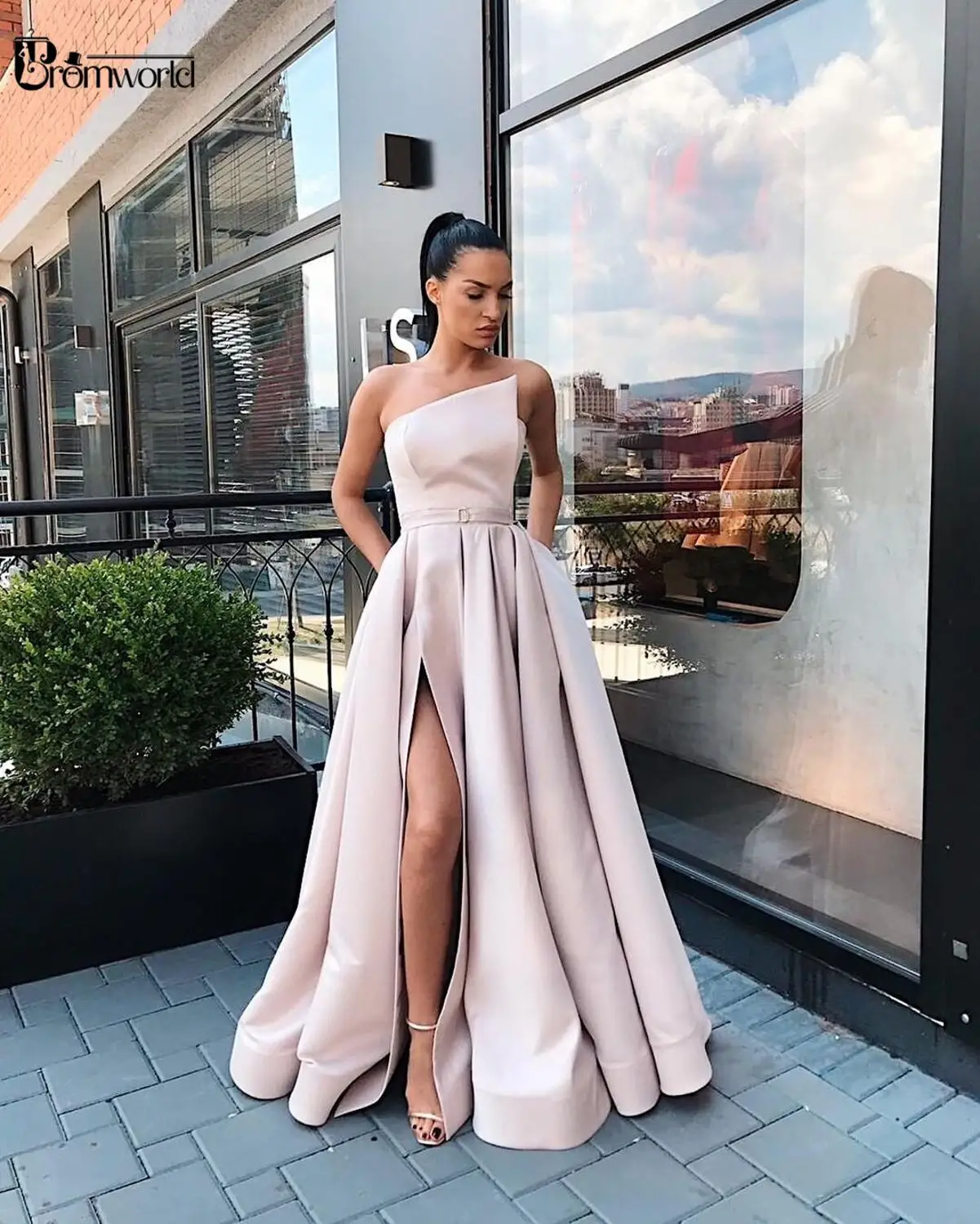 

Champagne Prom Dresses 2024 A-Line Sexy High Slit Satin Evening Party Dress Maxys Long Prom Gown with Pockets Robe De Soiree