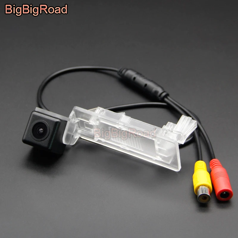 BigBigRoad Wireless Rear View Camera HD Color Image For Seat Cordoba 6L Ibiza 6L MK3 MK4 2002 -2015 Alhambra (710) / Ateca (KH7)